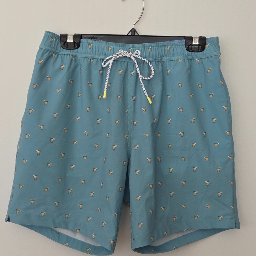 Happy Hour Sea Green Cocktail Print Swim Shorts Men’s Medium NWOT